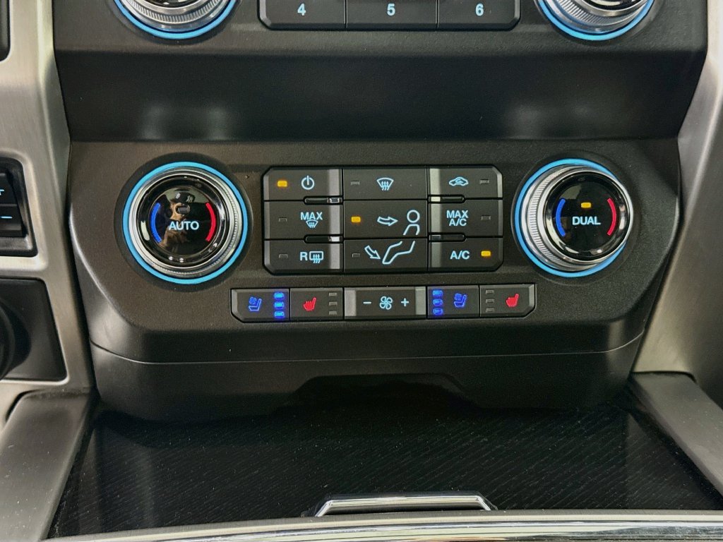 Used 2020 Ford F250 Platinum w/ FX4 Off-Road Package AWD/4WD image 18