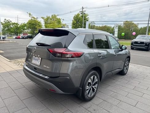 Used 2023 Nissan Rogue SV w/ SV Premium B Package AWD/4WD image 8