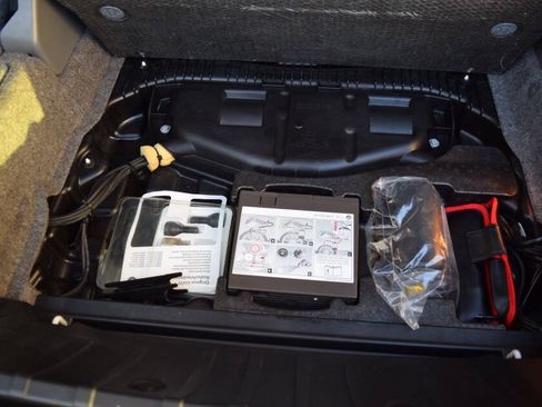 Used 2011 BMW M3 Convertible RWD image 83