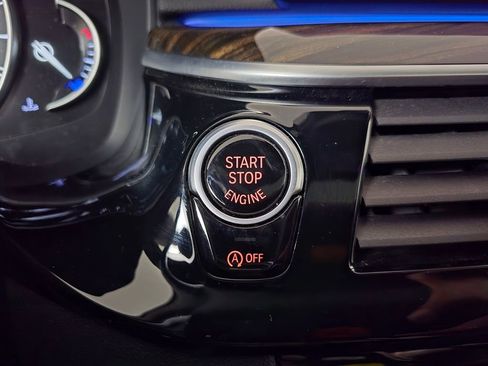 Used 2019 BMW 530i xDrive 530i xDrive w/ Convenience Package image 19