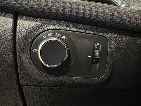 Used 2018 Chevrolet Cruze LS w/ LS Fleet Convenience Package image 26