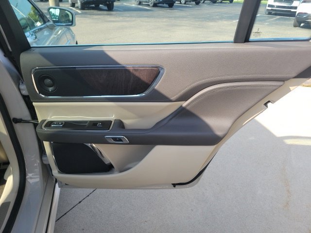 Used 2020 Lincoln Continental Reserve AWD/4WD image 25