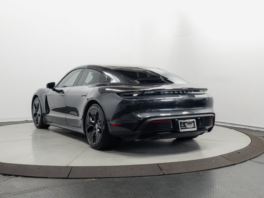 Used 2022 Porsche Taycan RWD image 29