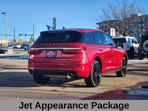 Used 2024 Lincoln Corsair AWD w/ Equipment Group 101A image 5