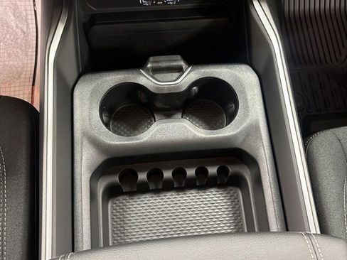 New 2026 RAM 1500 4x4 Crew Cab image 14