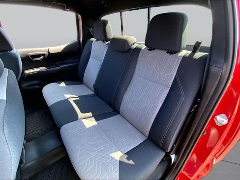 Used 2023 Toyota Tacoma TRD Sport w/ Technology Package RWD image 21