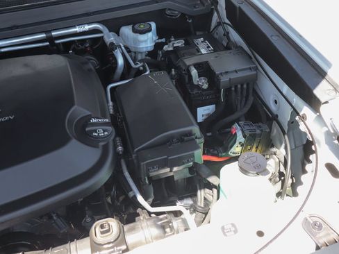Used 2018 Chevrolet Colorado LT RWD image 15