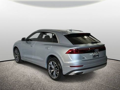Used 2025 Audi Q8 Premium w/ Convenience Package AWD/4WD image 5