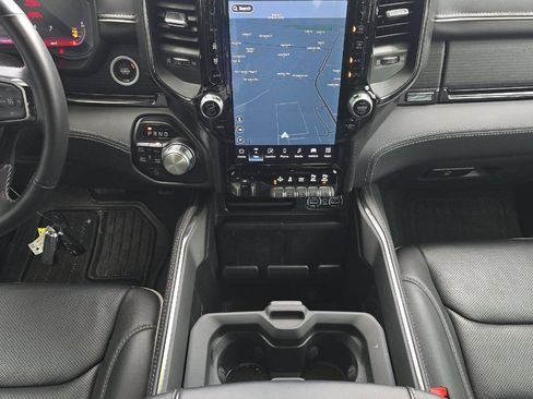 Used 2024 RAM 1500 Limited AWD/4WD image 9