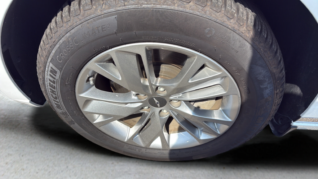 Used 2023 Genesis GV70 2.5T AWD/4WD image 10