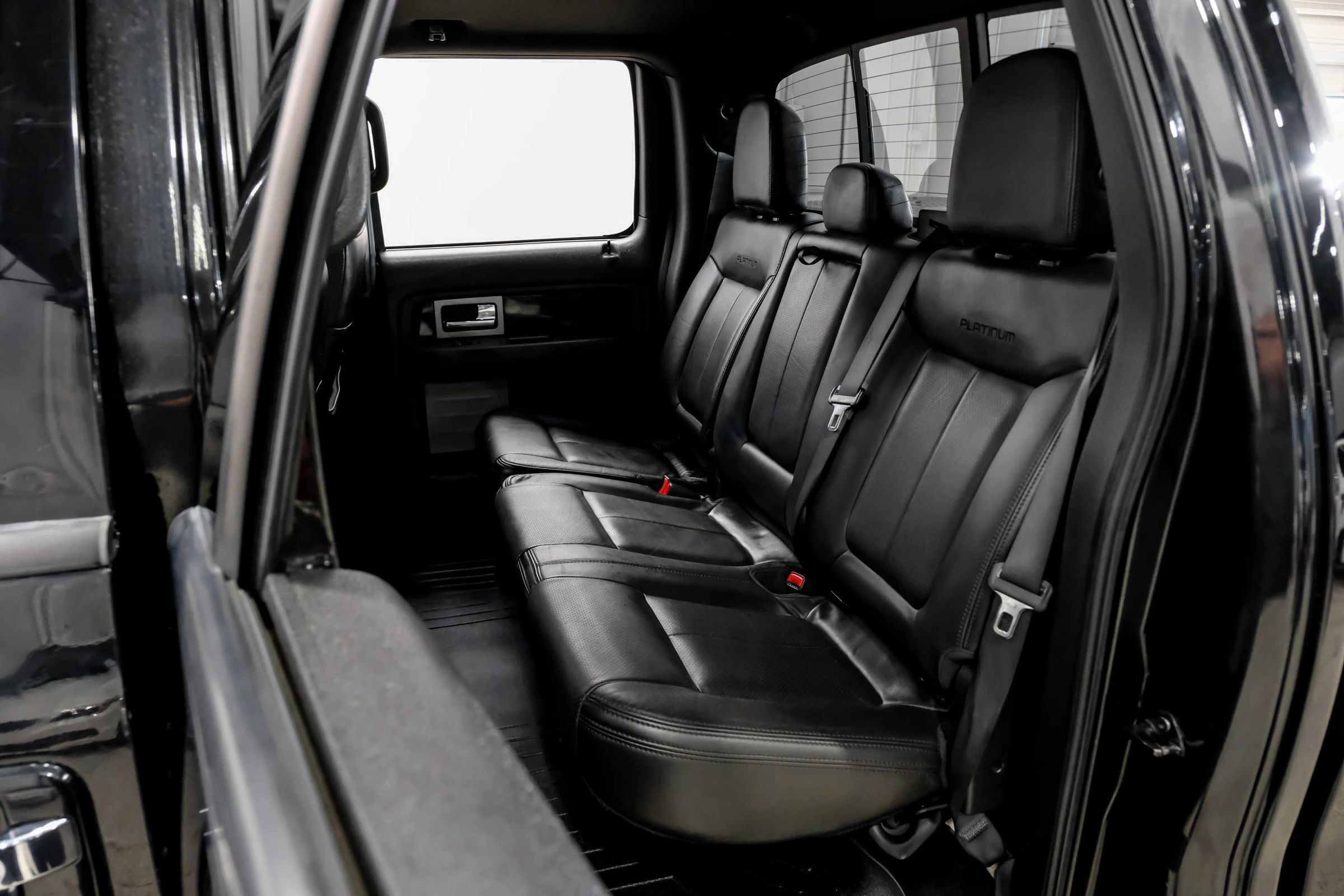 Used 2014 Ford F150 Platinum AWD/4WD image 21