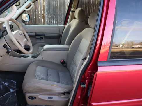 Used 2003 Ford Explorer Sport Trac XLS image 19