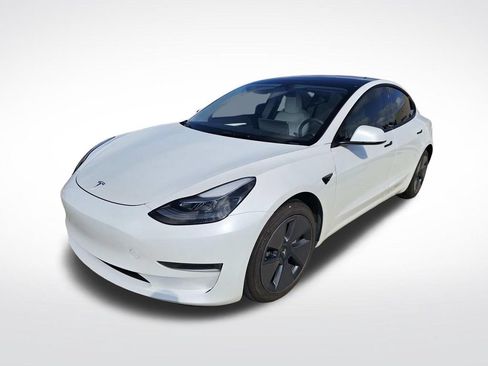 Used 2023 Tesla Model 3 Standard Range RWD image 8