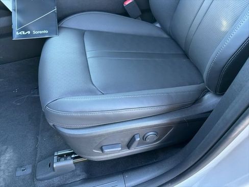 New 2026 Kia Sorento S AWD/4WD image 9