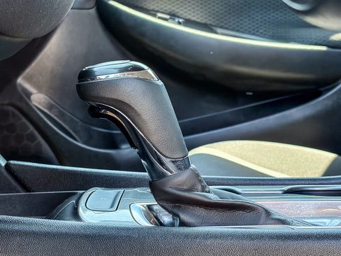 Used 2020 Chevrolet Malibu LS FWD image 21