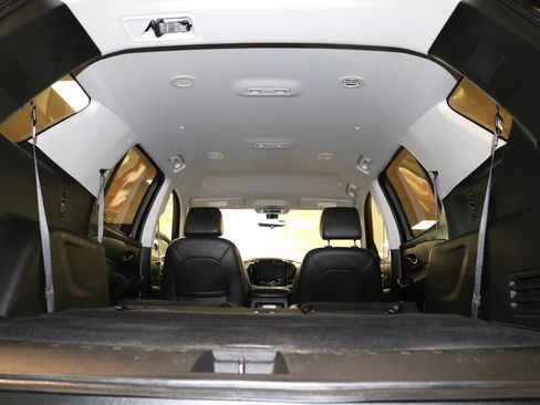 Used 2020 Chevrolet Traverse LT w/ LT Premium Package image 96