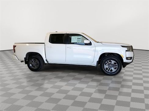 Certified 2025 Nissan Frontier SV w/ SV Convenience Package image 13