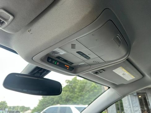 Used 2019 GMC Acadia SLT FWD image 24