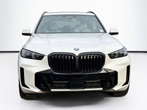 Used 2025 BMW X5 xDrive40i w/ M Sport Package image 8