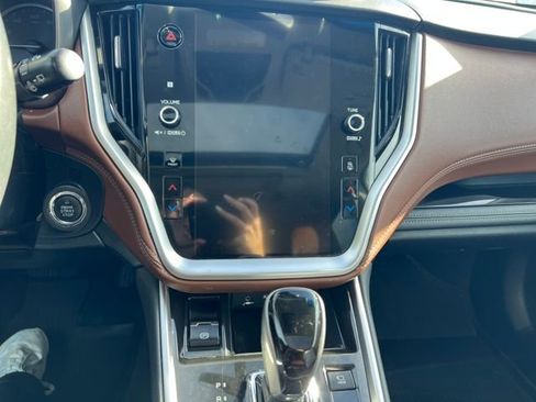 Used 2022 Subaru Outback Touring w/ Popular Package #2 image 13