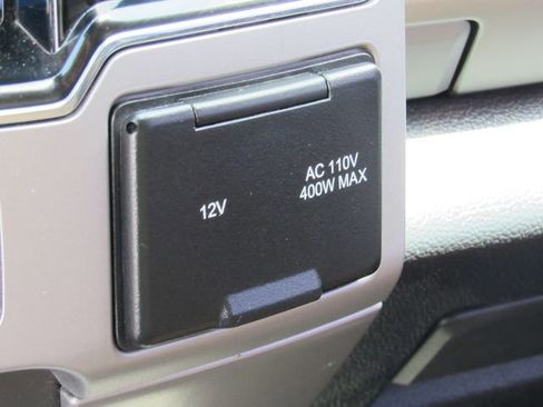 Used 2022 Ford F250 Lariat w/ Lariat Ultimate Package AWD/4WD image 31