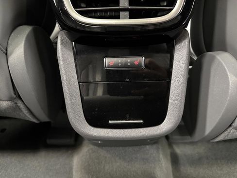 Used 2022 Lincoln Nautilus Reserve image 33