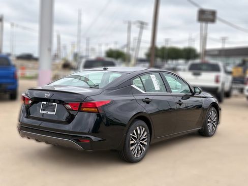 New 2026 Nissan Altima 2.5 SV FWD image 4