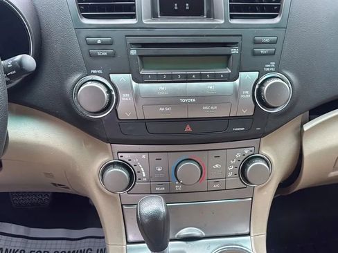 Used 2008 Toyota Highlander 2WD image 11