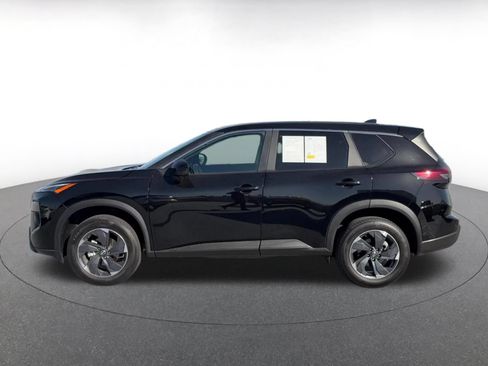 Used 2025 Nissan Rogue SV FWD image 8