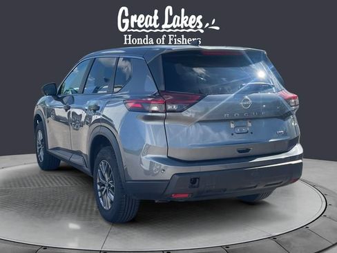 Used 2024 Nissan Rogue S AWD/4WD image 3