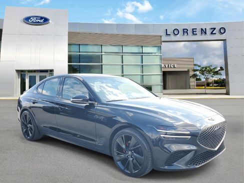 Used 2023 Genesis G70 2.0T w/ Sport Prestige Package image 3