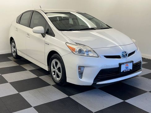 Used 2012 Toyota Prius Three image 3