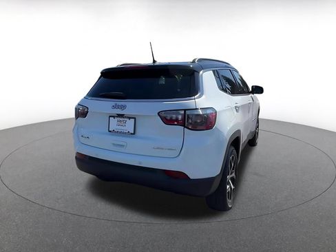 Used 2025 Jeep Compass Limited AWD/4WD image 13