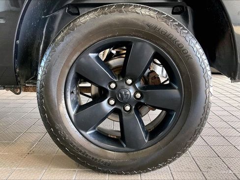 Used 2019 RAM 1500 Express w/ Wheel & Sound Group AWD/4WD image 31