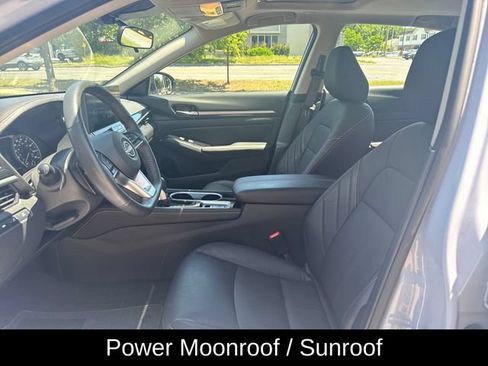 Used 2024 Nissan Altima 2.0 SR FWD image 14