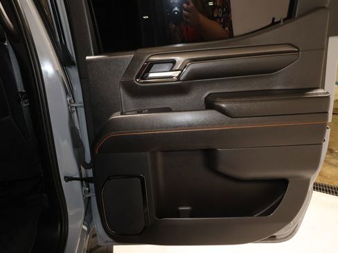 Used 2024 GMC Sierra 1500 AT4 w/ Technology Package AWD/4WD image 22