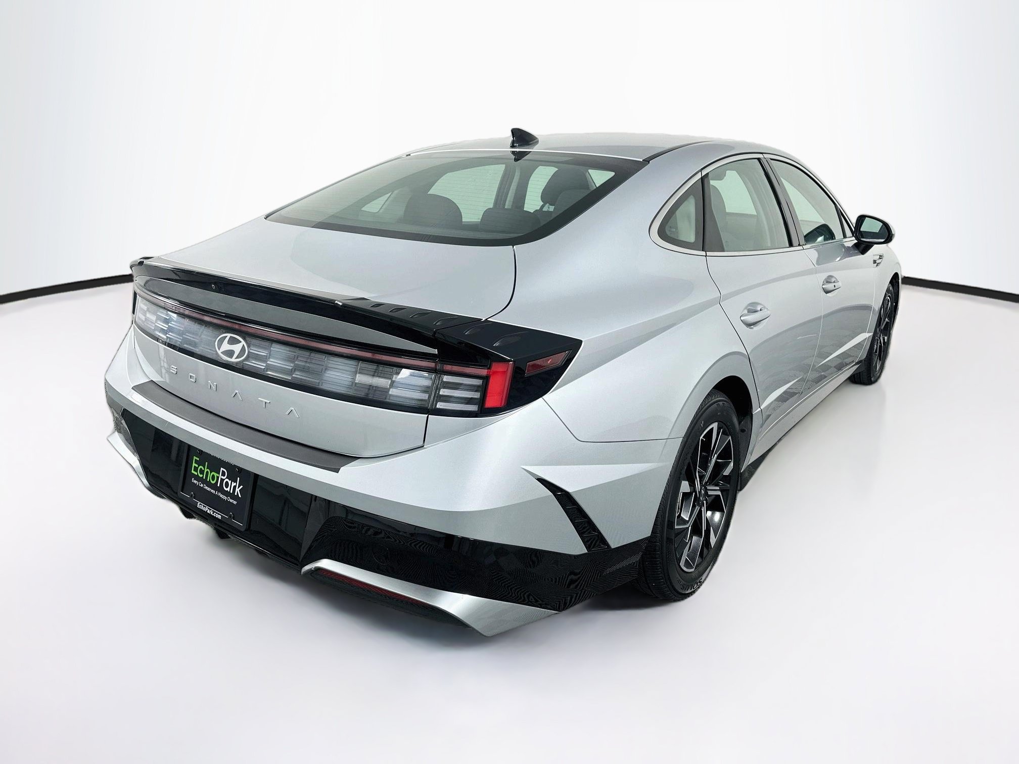 Used 2025 Hyundai Sonata SEL FWD image 9