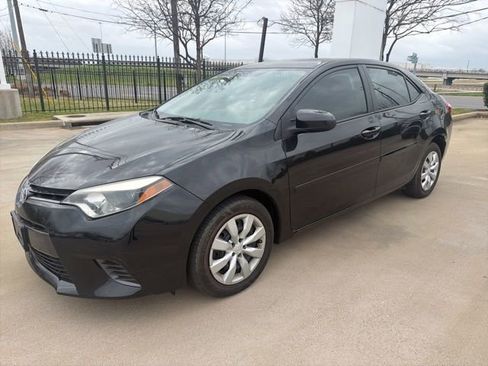 Used 2016 Toyota Corolla LE image 1