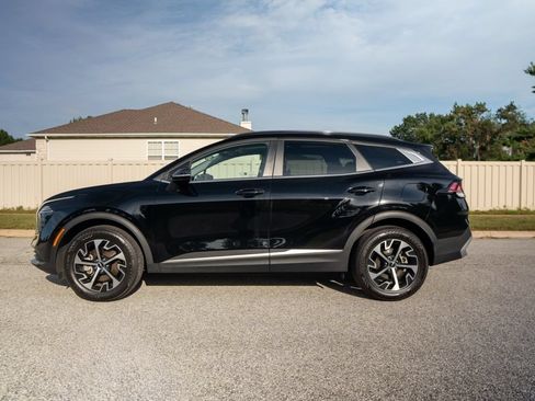 Used 2025 Kia Sportage EX w/ Premium Package AWD/4WD image 4
