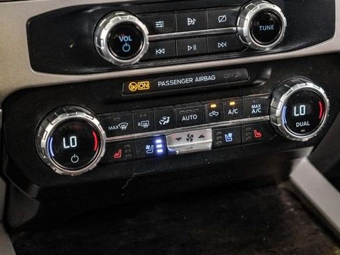 Used 2022 Ford F350 Lariat w/ Lariat Value Package image 24