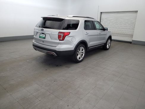 Used 2016 Ford Explorer Limited w/ Equipment Group 301A AWD/4WD image 9