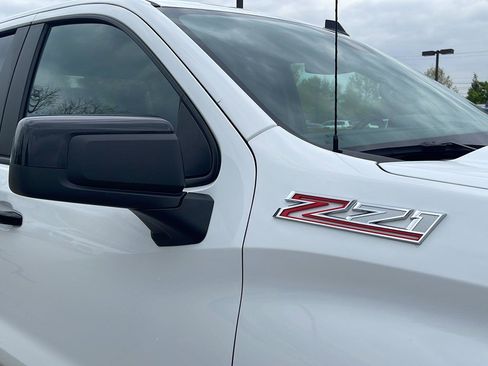Used 2024 Chevrolet Silverado 1500 LT Trail Boss w/ Protection Package AWD/4WD image 11