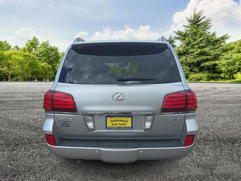 Used 2010 Lexus LX 570 4WD image 6