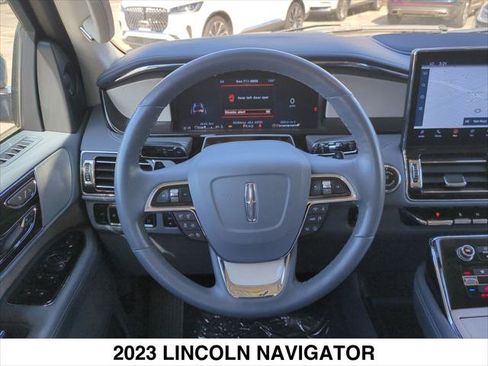 Used 2023 Lincoln Navigator Black Label image 13