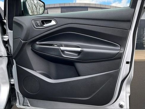 Used 2018 Ford Escape SEL image 19