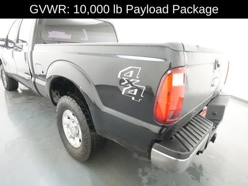 Used 2016 Ford F250 XL w/ XL Appearance Package AWD/4WD image 4