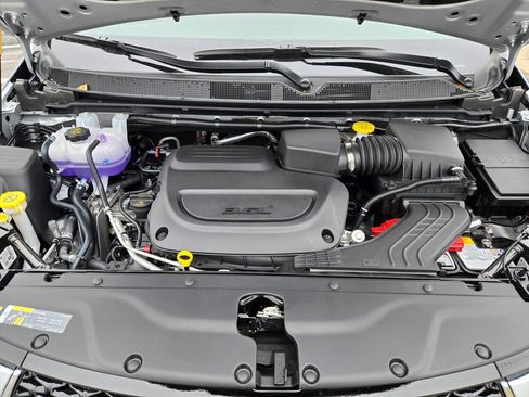 New 2026 Chrysler Pacifica Select AWD/4WD image 31