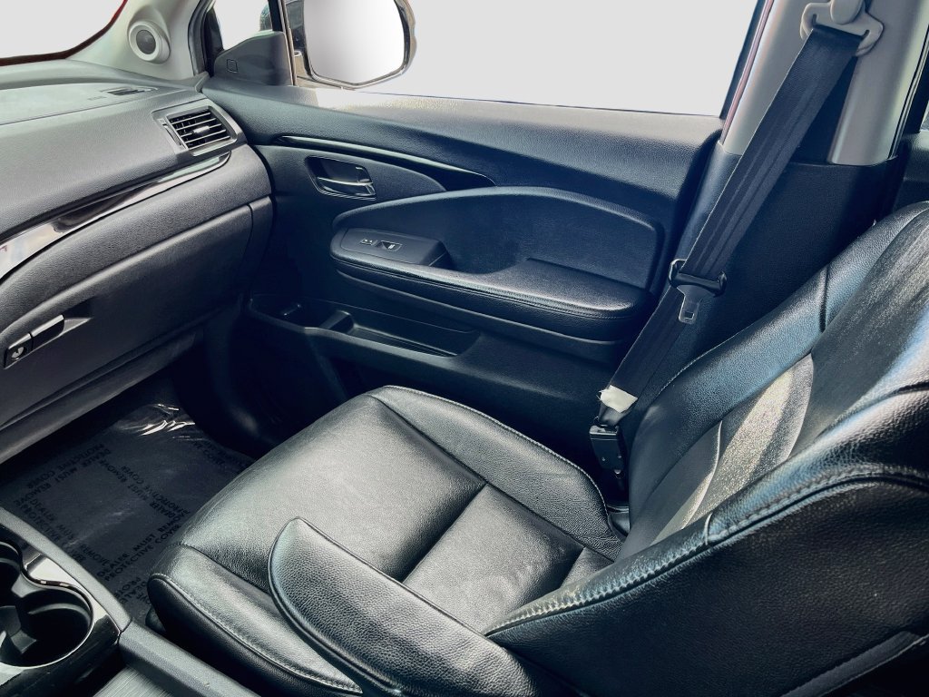 Used 2020 Honda Pilot Touring image 24