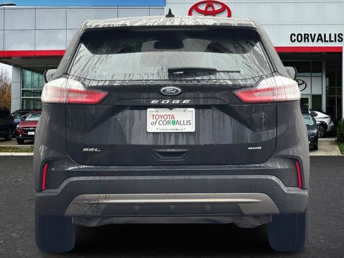 Used 2024 Ford Edge SEL image 5
