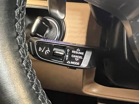 Used 2022 Porsche Cayenne S image 51